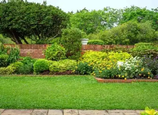 landscaping services Fowler
